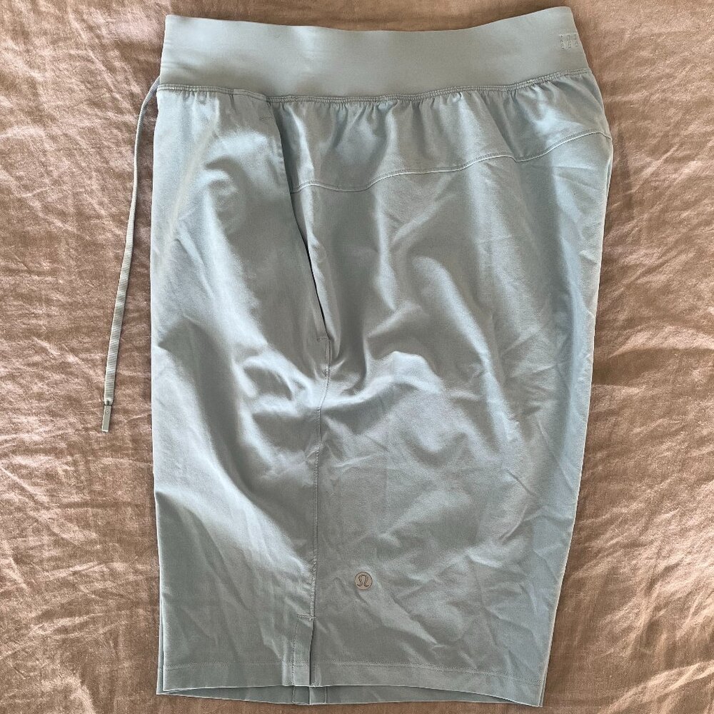 lululemon Men's T.H.E Short 9" *Linerless - Size L